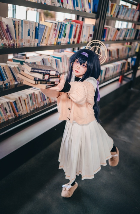 Ran3 - 古关忧 (蔚蓝档案).jpg